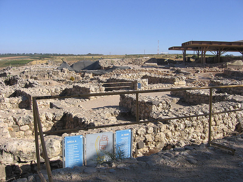 Tel Hatzor - Solomonic Gate (×”××™×œ ×”× ×™××•×œ×™×ª×™.)