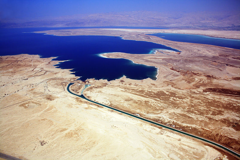 The canal connecting both parts of the Dead Sea (nr Masada) (Neukoln)