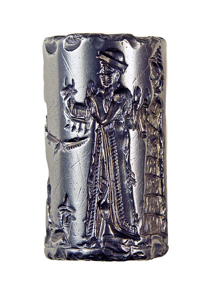 Old Babylonian Cylinder Seal depicting the king making an animal offering to the Sun god Shamash (Hjaltland Collection)